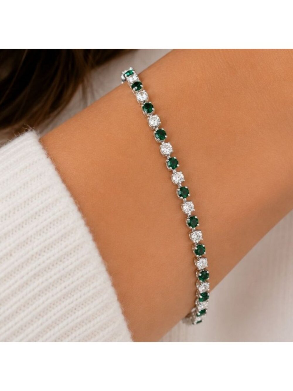 Vintage Emerald Green Tennis Bracelet Made with Swarovski Crystal 7.25 Inch